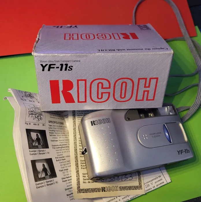 Плівкова фотокамера RICOH YF-11s, робоча!