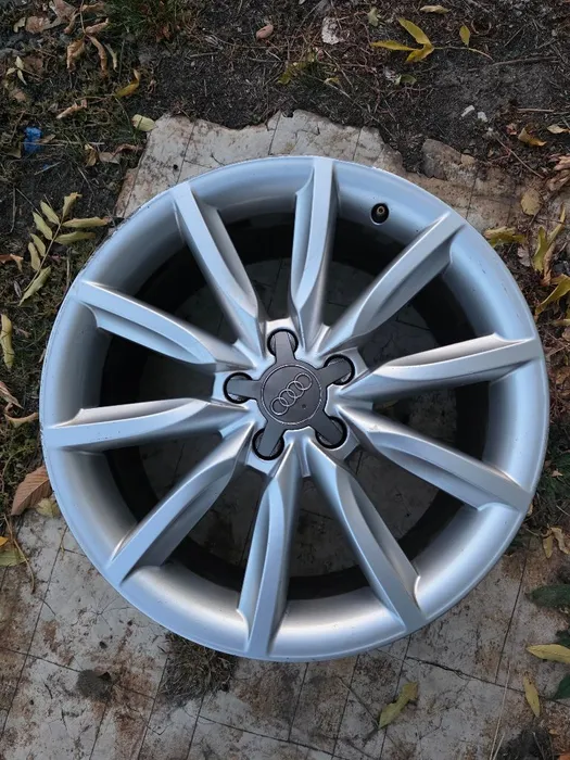 Оригінальні диски Audi R18 5x112 8J ET38